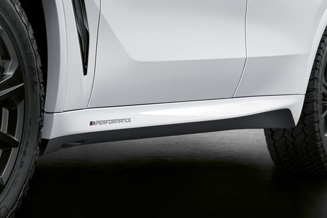 Наклейки M Performance на боковые пороги BMW X5 G05