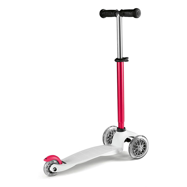 Детcкий самокат BMW Kids Scooter, White/Raspberry