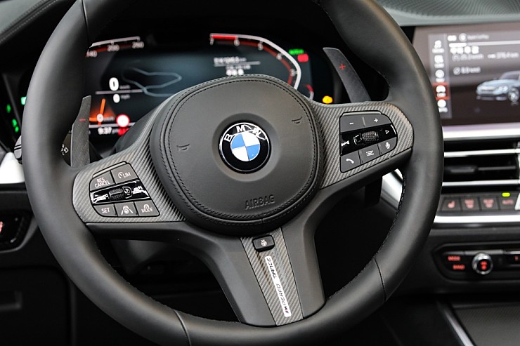 Крышка рулевого колеса светодиод/карбон BMW 3 G20