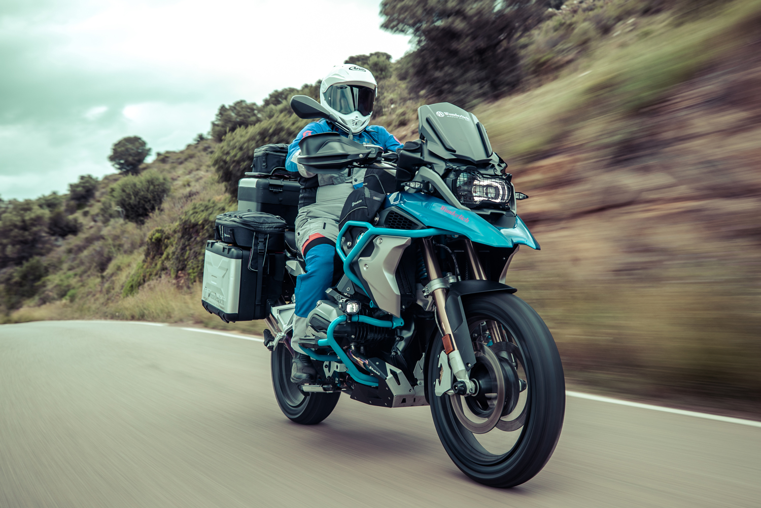 Защита тормозного бачка (задняя) для BMW GS